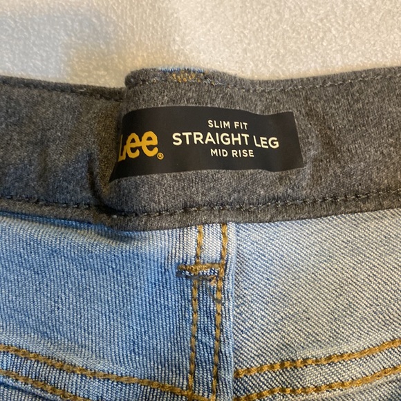90’s Lee Straight Jeans - Picture 2 of 3